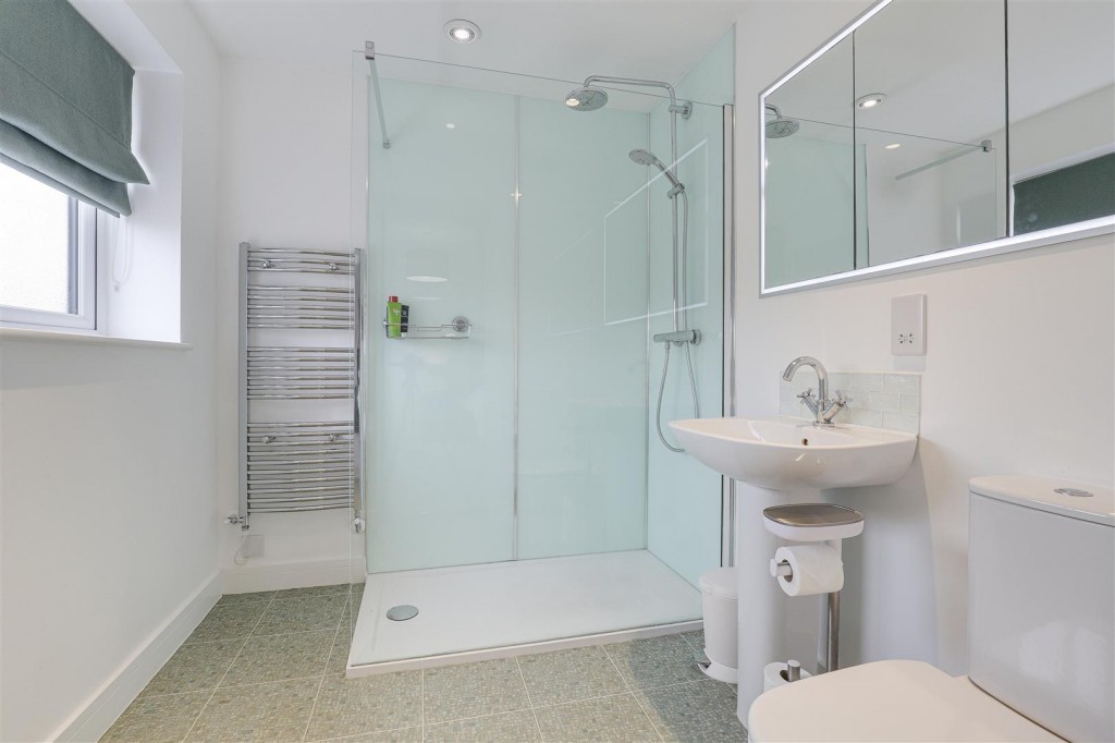 Raeburn Drive, Toton, Nottinghamshire, NG9 6LF