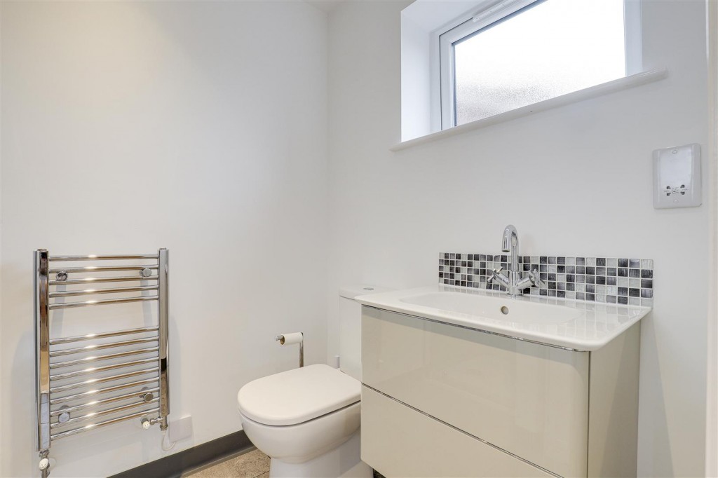 Raeburn Drive, Toton, Nottinghamshire, NG9 6LF