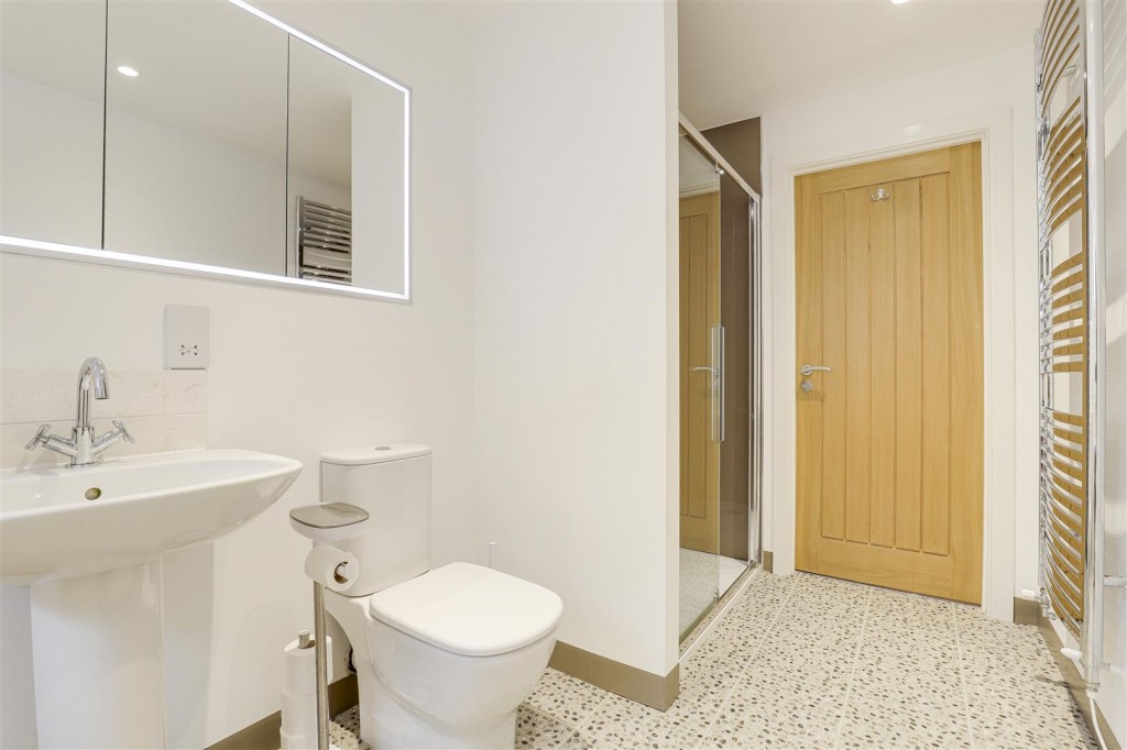 Raeburn Drive, Toton, Nottinghamshire, NG9 6LF