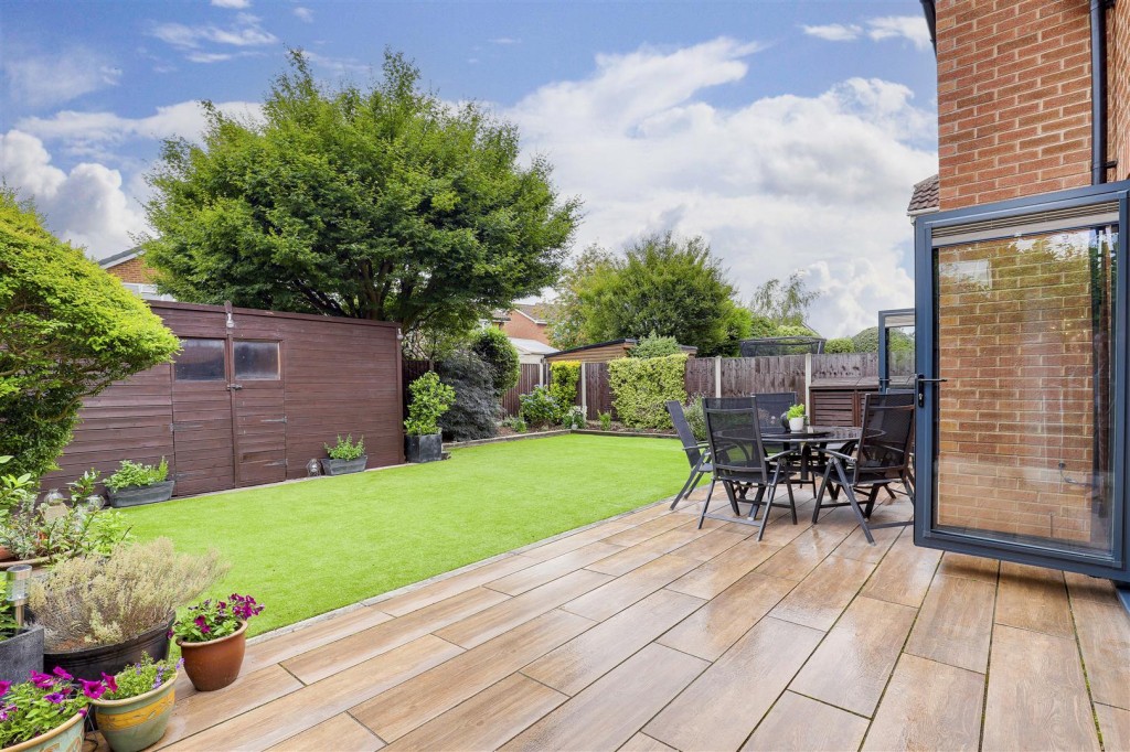 Raeburn Drive, Toton, Nottinghamshire, NG9 6LF