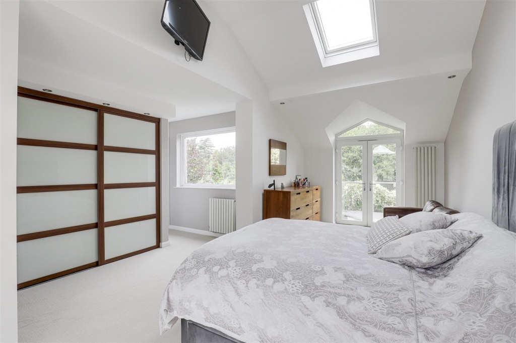 St. Marys Close, Attenborough, Nottinghamshire, NG9 6AT