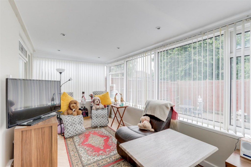 Walesby Crescent, Aspley, Nottinghamshire, NG8 3NJ