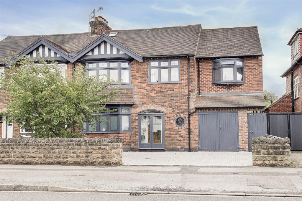 Davies Road, West Bridgford, Nottinghamshire, NG2 5HY