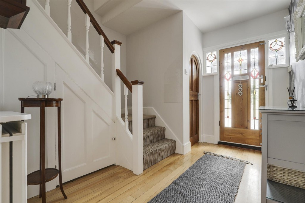 Davies Road, West Bridgford, Nottinghamshire, NG2 5HY