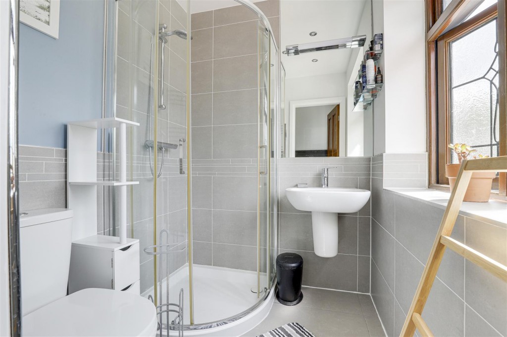 Davies Road, West Bridgford, Nottinghamshire, NG2 5HY