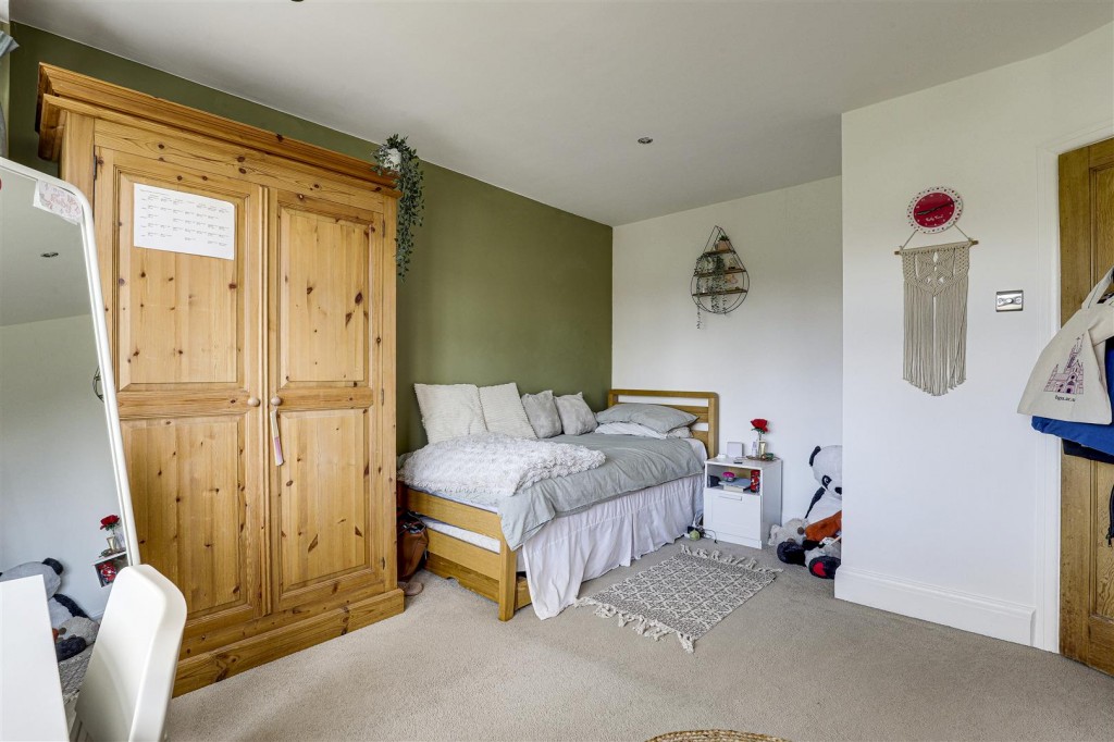 Davies Road, West Bridgford, Nottinghamshire, NG2 5HY