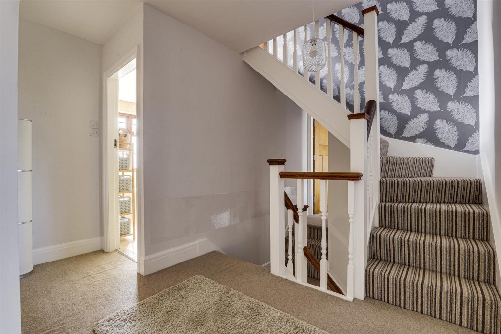 Davies Road, West Bridgford, Nottinghamshire, NG2 5HY