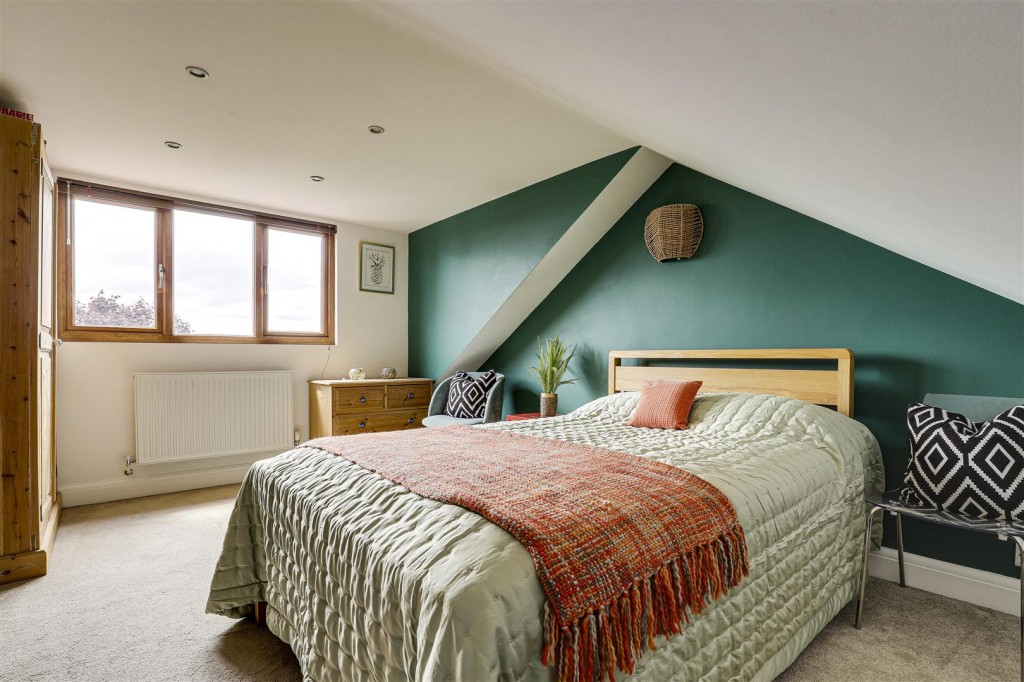 Davies Road, West Bridgford, Nottinghamshire, NG2 5HY