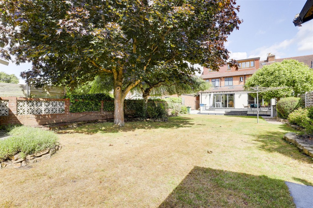 Davies Road, West Bridgford, Nottinghamshire, NG2 5HY