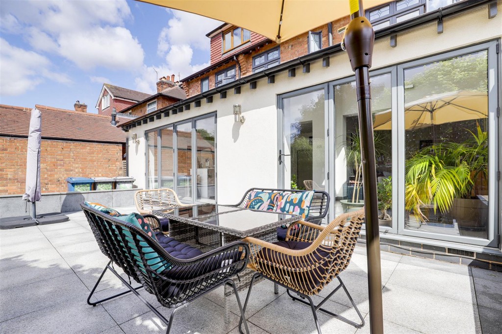 Davies Road, West Bridgford, Nottinghamshire, NG2 5HY