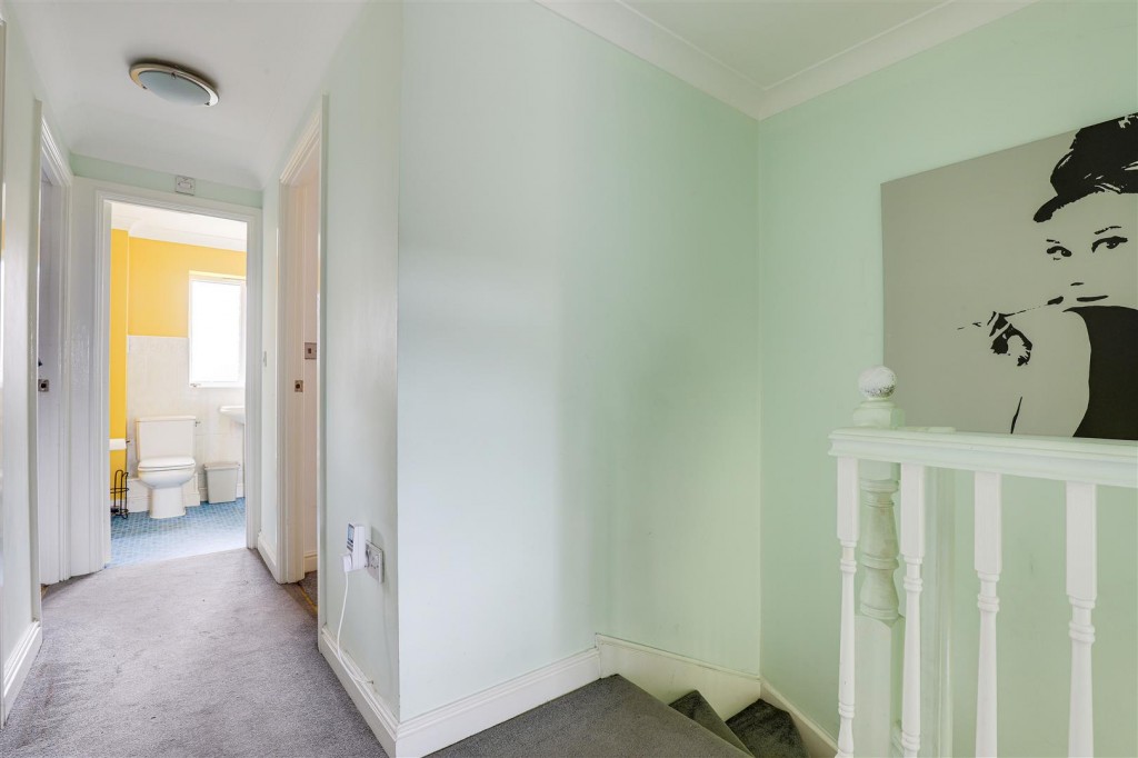 Broad Valley Drive, Bestwood Village, Nottinghamshire, NF6 8XA