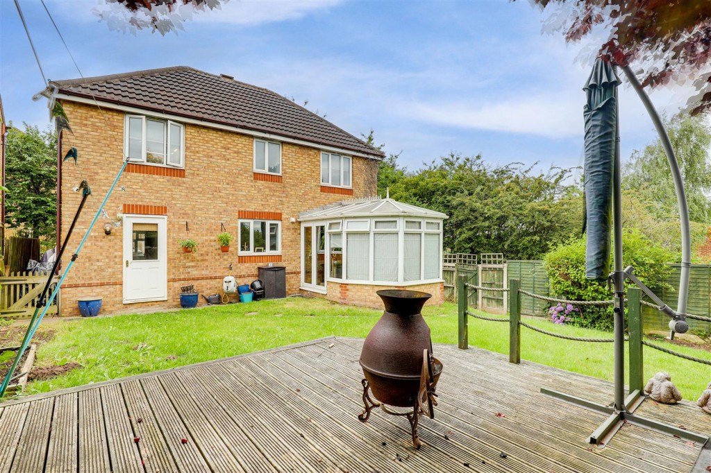 Broad Valley Drive, Bestwood Village, Nottinghamshire, NF6 8XA