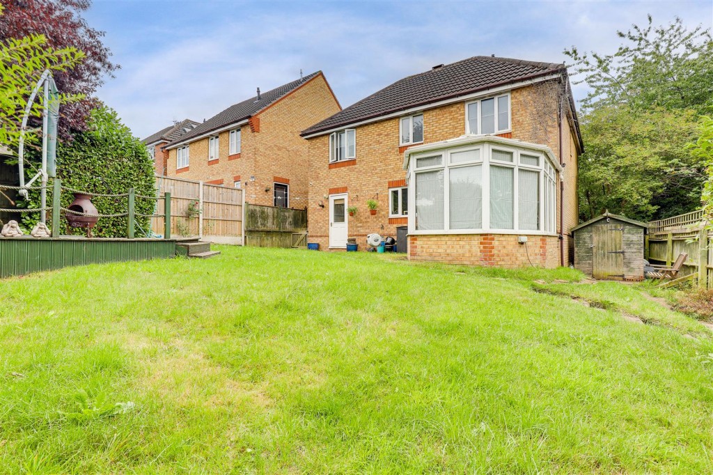 Broad Valley Drive, Bestwood Village, Nottinghamshire, NF6 8XA