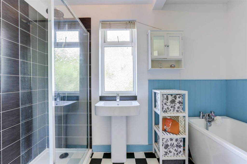 Westdale Lane, Mapperley, Nottinghamshire, NG3 6ER