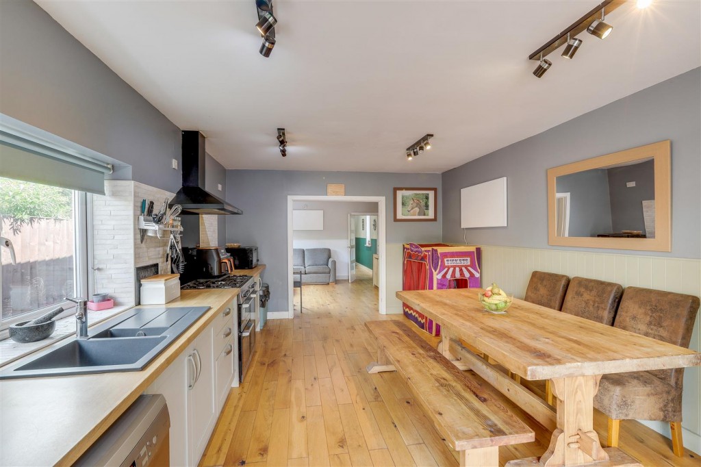 Westdale Lane, Mapperley, Nottinghamshire, NG3 6ER