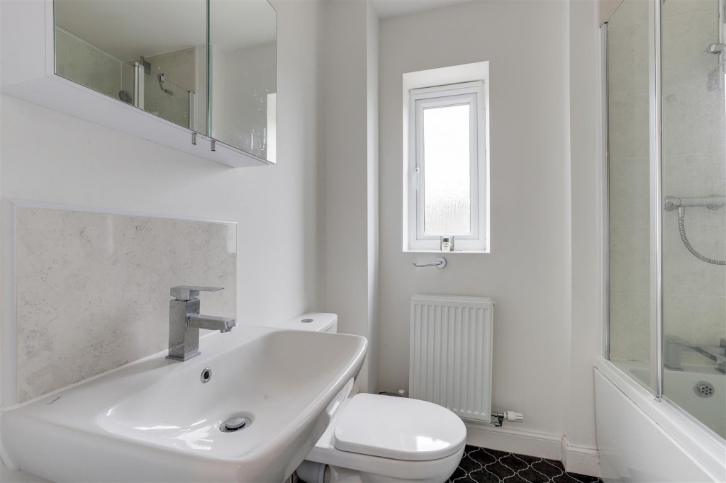 Chatterley Parkway, Bilborough, Nottinghamshire, NG8 6BF
