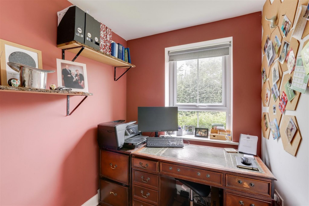Chatterley Parkway, Bilborough, Nottinghamshire, NG8 6BF