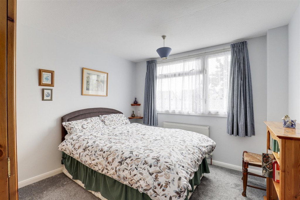 Rosedale Close, Long Eaton, Derbyshire, NG10 3JF