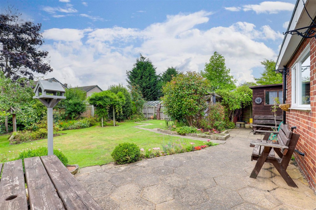Rosedale Close, Long Eaton, Derbyshire, NG10 3JF