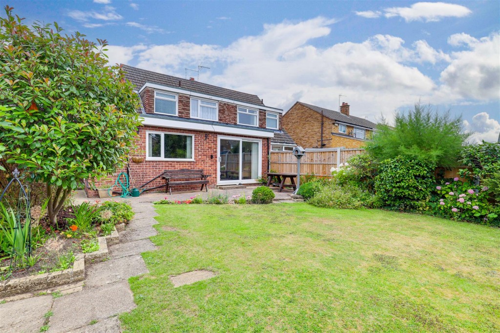 Rosedale Close, Long Eaton, Derbyshire, NG10 3JF