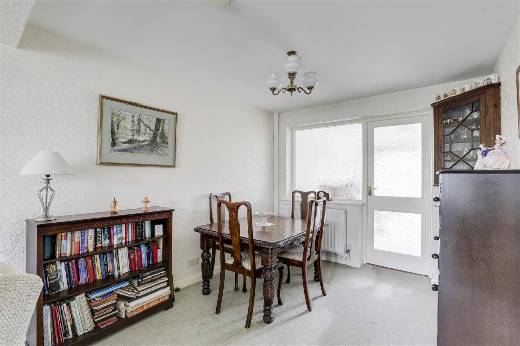 Rosedale Close, Long Eaton, Derbyshire, NG10 3JF