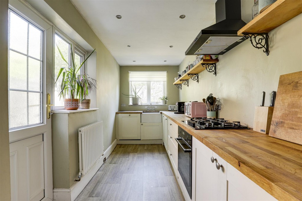 Church Drive, Carrington, Nottinghamshire, NG5 2BA
