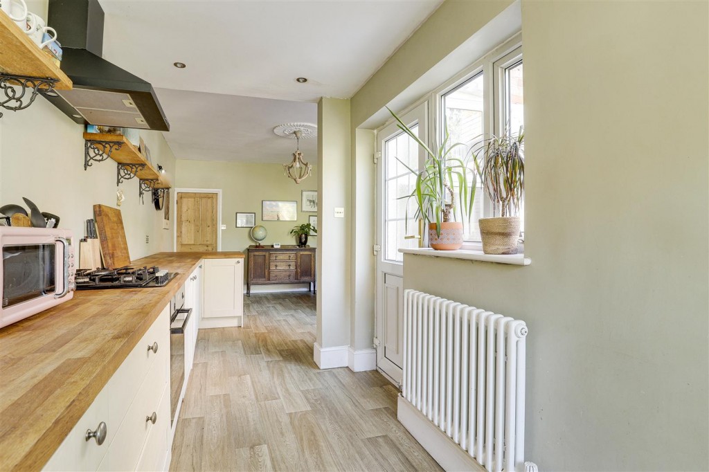 Church Drive, Carrington, Nottinghamshire, NG5 2BA