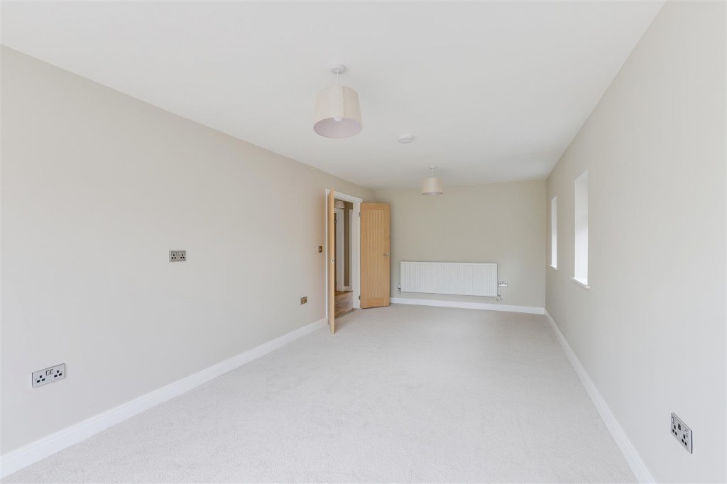 Kingsbury Drive, Aspley, Nottinghamshire, NG8 3EP