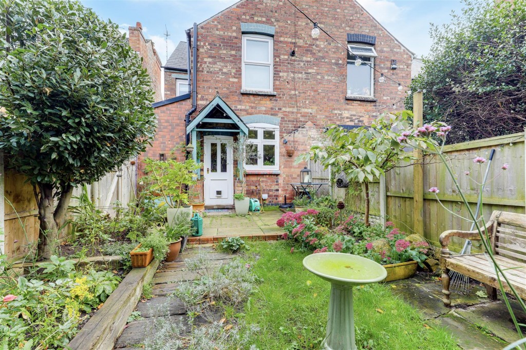 Bingham Road, Sherwood, Nottinghamshire, NG5 2EP