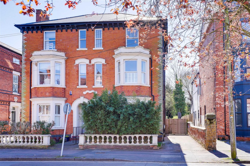 Millicent Road, West Bridgford, Nottinghamshire, NG2 7LD