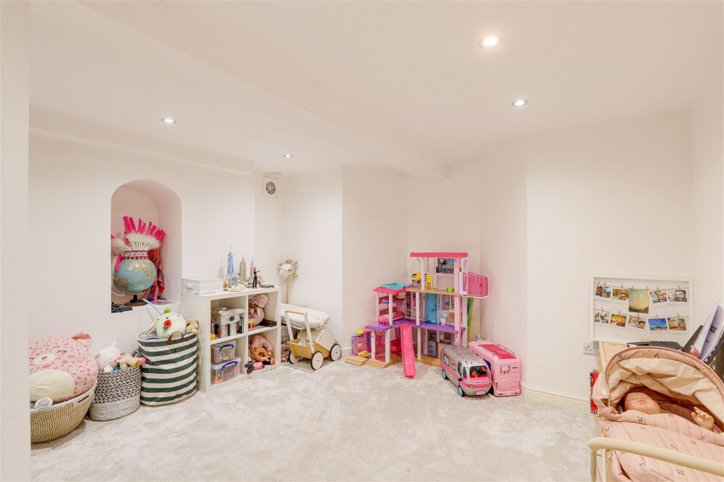 Millicent Road, West Bridgford, Nottinghamshire, NG2 7LD