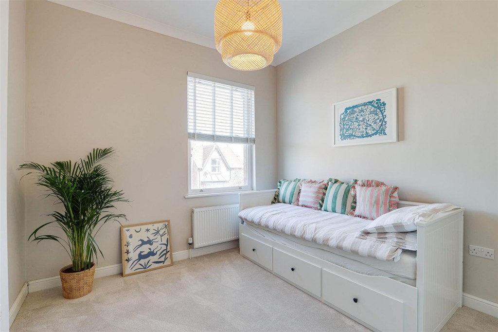 Millicent Road, West Bridgford, Nottinghamshire, NG2 7LD