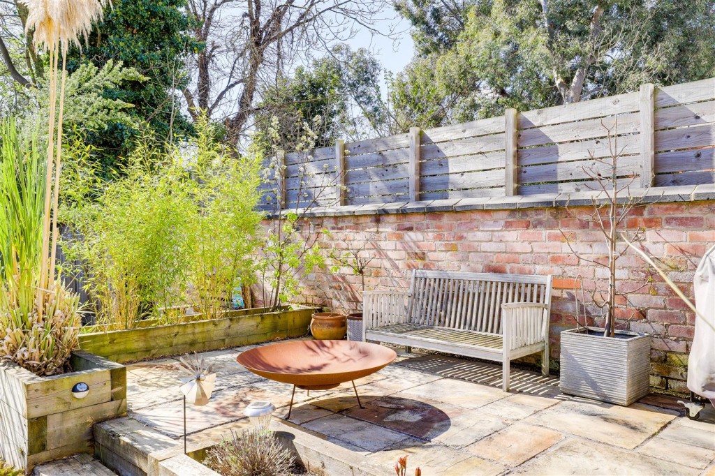 Millicent Road, West Bridgford, Nottinghamshire, NG2 7LD