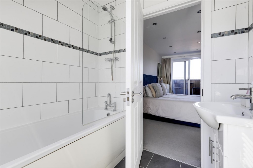 Sceptre Street, Sherwood, Nottinghamshire, NG5 2HT