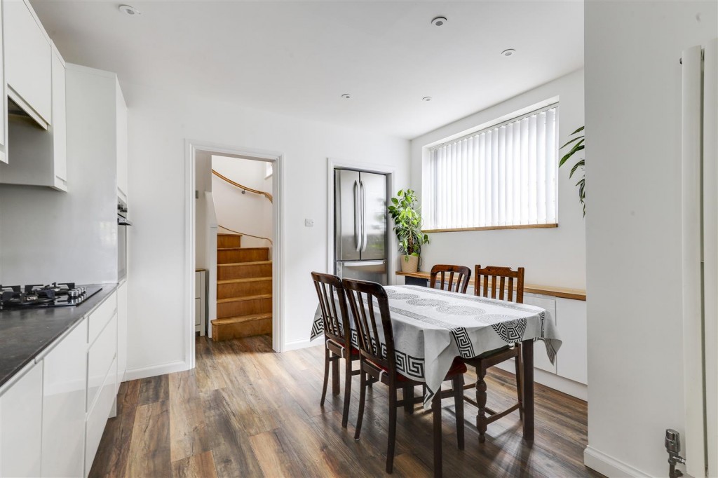 Birchfield Road, Arnold, Nottinghamshire, NG5 8BJ