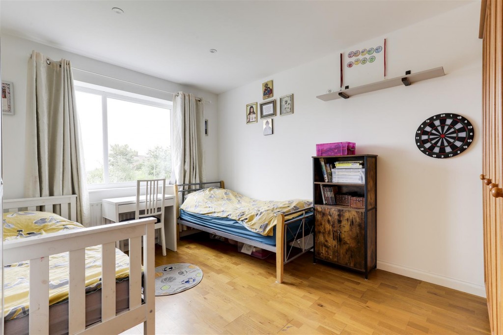 Birchfield Road, Arnold, Nottinghamshire, NG5 8BJ