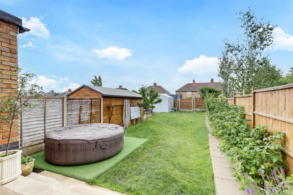 Birchfield Road, Arnold, Nottinghamshire, NG5 8BJ