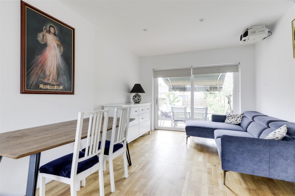 Birchfield Road, Arnold, Nottinghamshire, NG5 8BJ