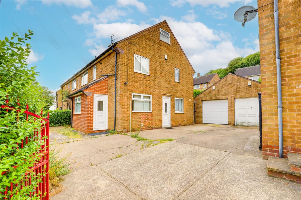 Fairlight Way, Nottingham, Nottinghamshire, NG5 5SZ