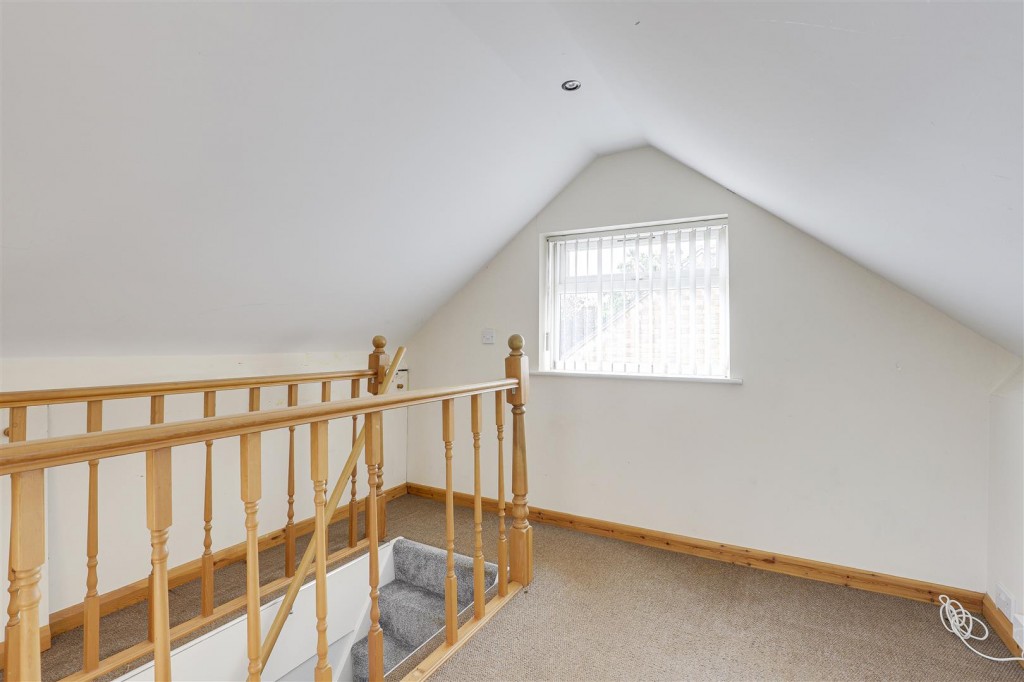 Fairlight Way, Nottingham, Nottinghamshire, NG5 5SZ