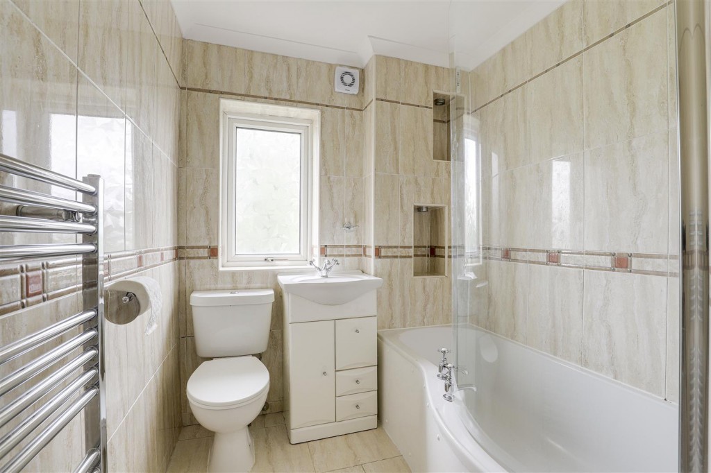 Fairlight Way, Nottingham, Nottinghamshire, NG5 5SZ