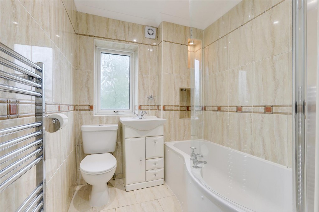 Fairlight Way, Nottingham, Nottinghamshire, NG5 5SZ