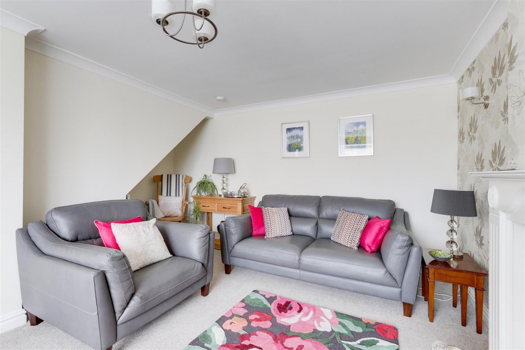 Union Close, Linby, Nottinghamshire, NG15 8GU