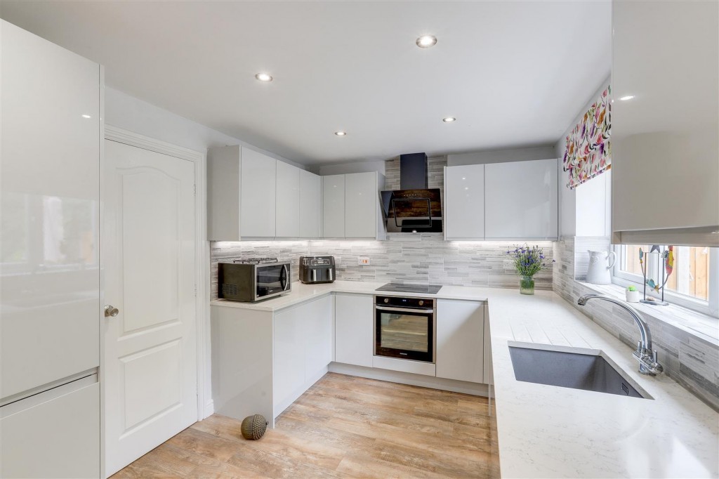 Union Close, Linby, Nottinghamshire, NG15 8GU