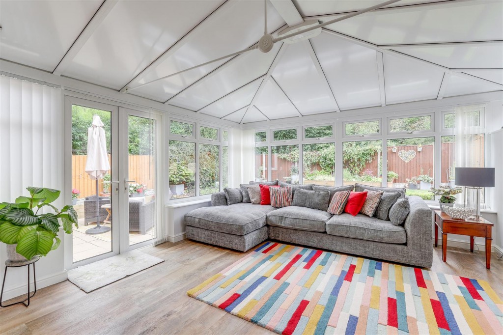 Union Close, Linby, Nottinghamshire, NG15 8GU