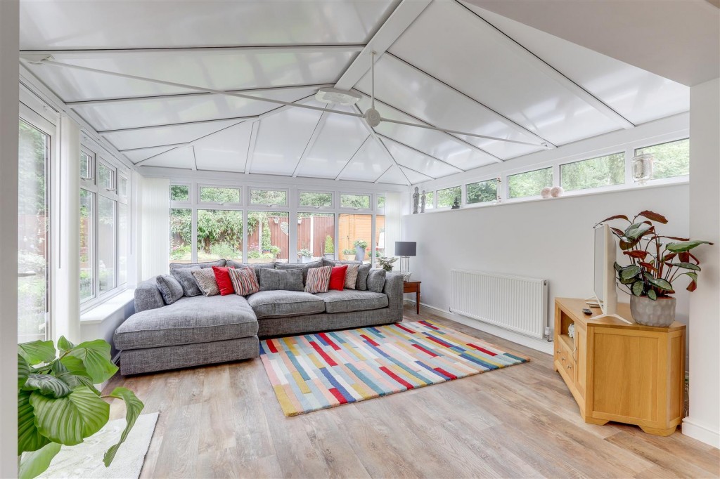 Union Close, Linby, Nottinghamshire, NG15 8GU