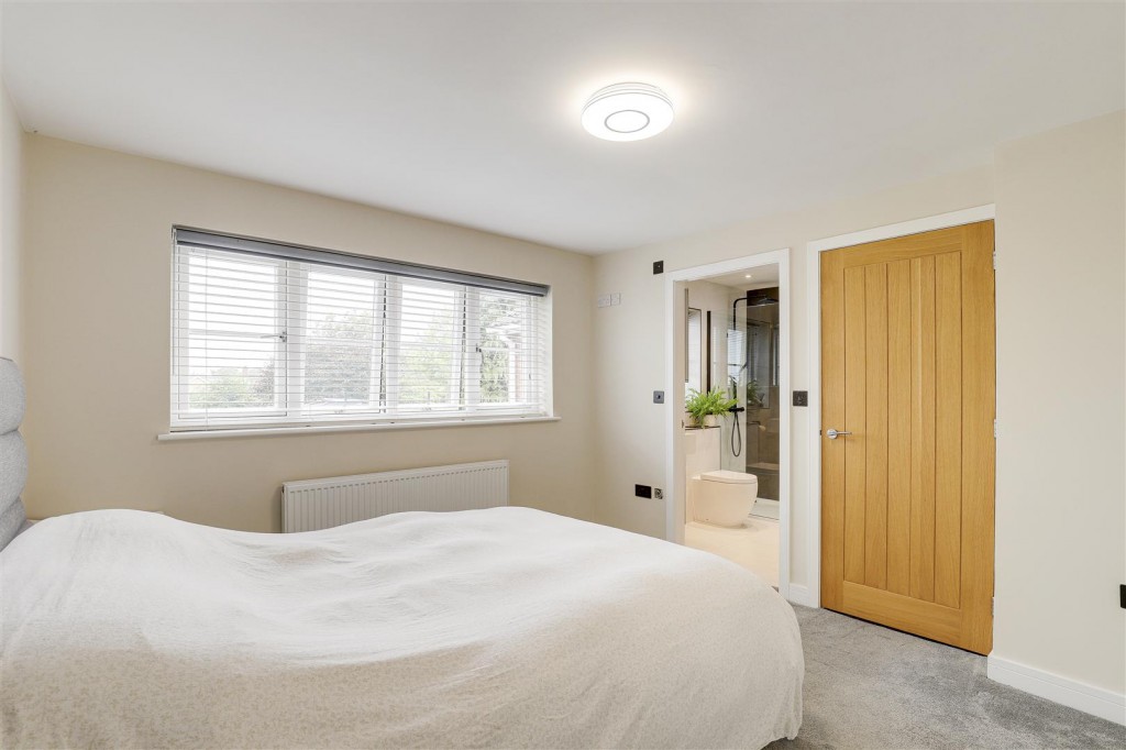 Dovedale Avenue, Long Eaton, Derbyshire, NG10 3HN