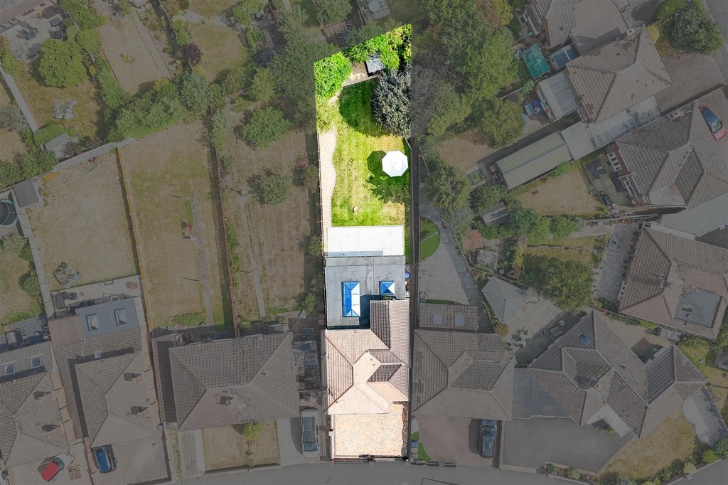Dovedale Avenue, Long Eaton, Derbyshire, NG10 3HN