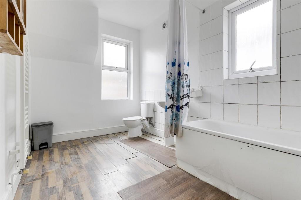 Wellington Street, St Ann's, Nottinghamshire, NG3 1DX