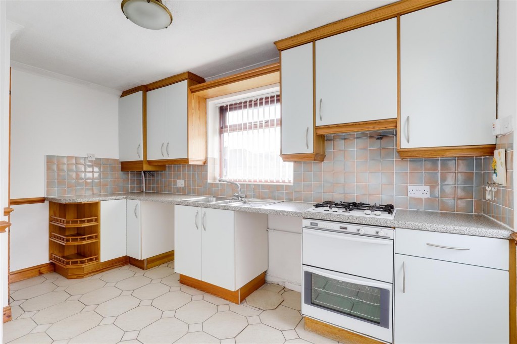Shirley Drive, Arnold, Nottingham, NG5 7JX